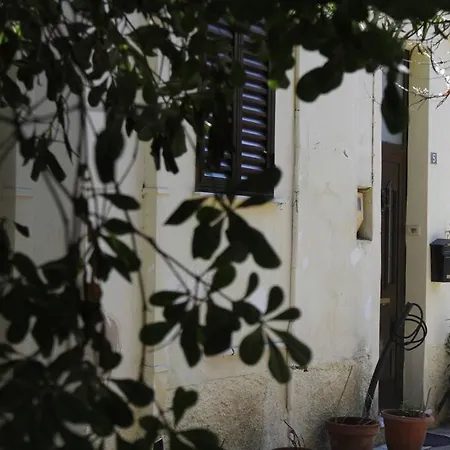 Vasiliki House شقة